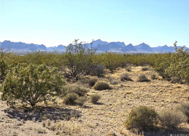 Property at 00 S Manzanita Rd, Golden Valley, AZ 86413