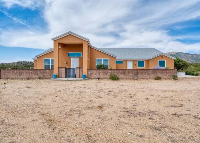 Property at 9076 E Mountain Shadow Rd, Kingman, AZ 86401, 3 beds, 2.5 baths