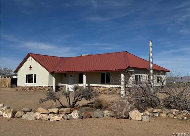 Property at 6704 N Avenida Ramirez Ave, Kingman, AZ 86409, 3 beds, 2 baths