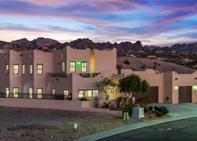 Property at 2932 Lakeview Dr, Bullhead City, AZ 86429, 3 beds, 3 baths