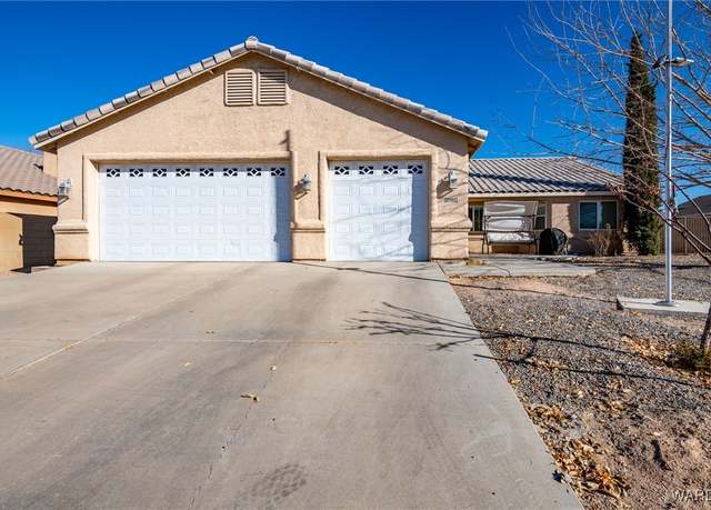 Property at 2902 Tanner St, Kingman, AZ 86401, 3 beds, 2 baths