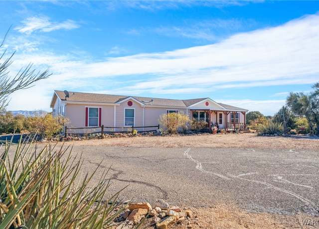 Property at 2000 S Cedar Rd, Kingman, AZ 86401, 3 beds, 3 baths