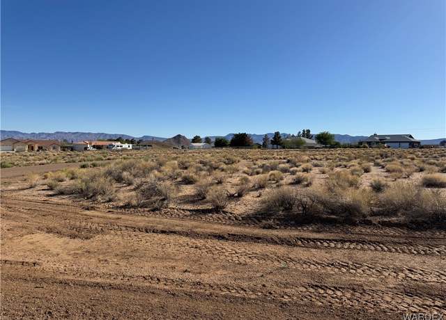 Property at 7538 E Cayuse Cir, Kingman, AZ 86401