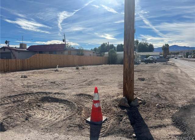 Property at 300 Nevada Dr, Bullhead City, AZ 86442