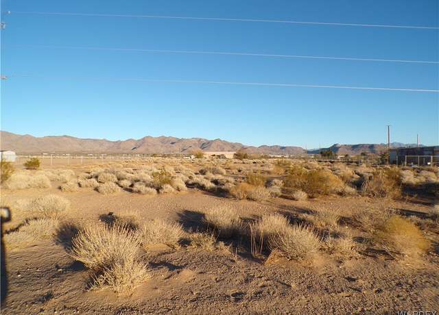 Property at 3780 N Mobile Rd, Golden Valley, AZ 86413