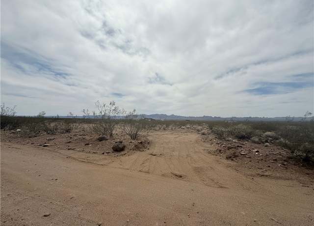 Property at 2597 Pine Rd, Golden Valley, AZ 86413