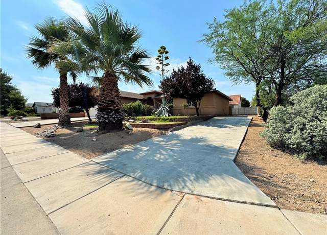 Property at 3064 Brenda Cir, Kingman, AZ 86401, 3 beds, 2 baths