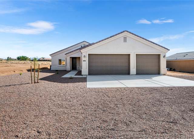 Property at 7614 E Old Mission Dr, Kingman, AZ 86401, 3 beds, 2 baths