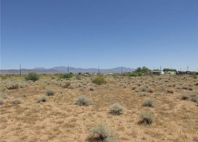 Property at 679 Colorado Rd, Golden Valley, AZ 86413