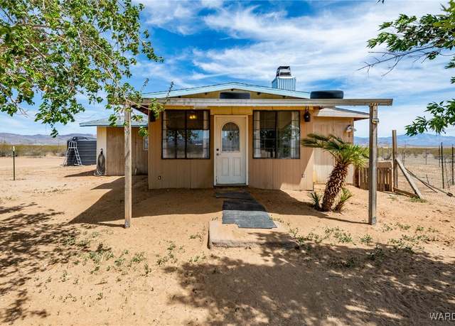 Property at 2070 S Santa Maria Rd, Golden Valley, AZ 86413, 2 beds, 1 bath