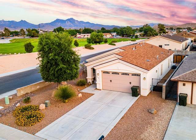 Property at 2748 Phoenix Ave, Kingman, AZ 86401, 3 beds, 2 baths