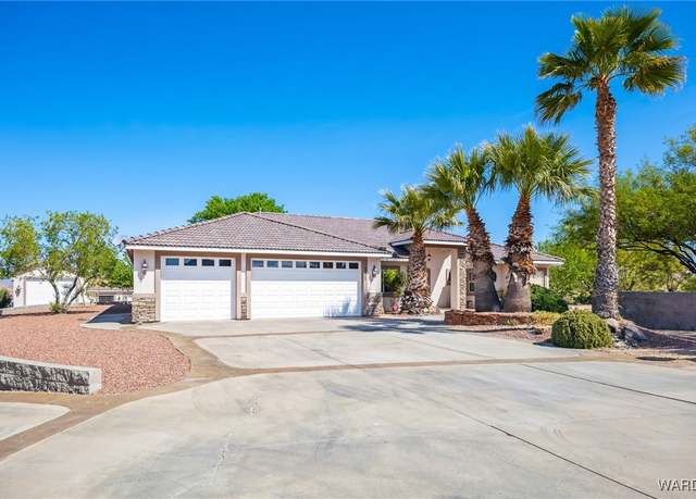 Property at 797 S Pennington Pl, Kingman, AZ 86401, 3 beds, 3 baths