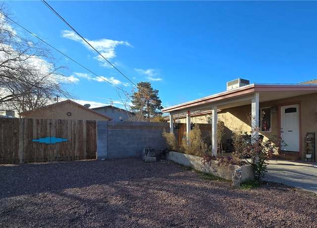Property at 2024 Robinson Ave, Kingman, AZ 86401, 3 beds, 1 bath