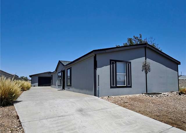 Property at 971 Turney Dr, Bullhead City, AZ 86442, 3 beds, 2 baths