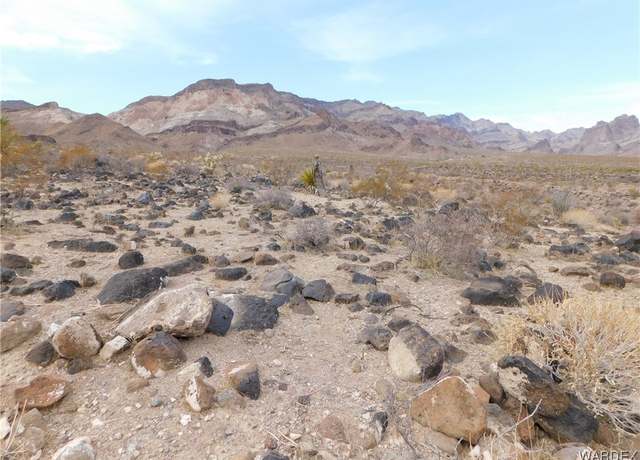 Property at 053 W Weineima Dr, Golden Valley, AZ 86413