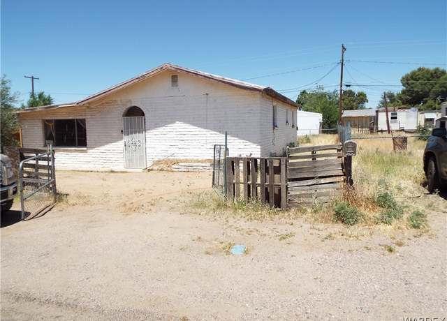 Property at 3535 E Cardinal Ln, Kingman, AZ 86409, 3 beds, 1 bath
