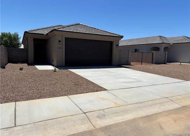 Property at 3276 E Farm Crest Ave, Kingman, AZ 86409, 3 beds, 2 baths