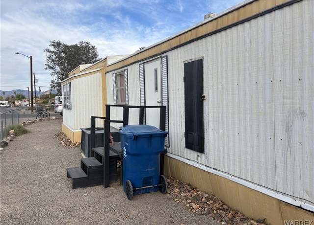 Property at 2347 Castle Rock Cir, Bullhead City, AZ 86442, 3 beds, 2 baths