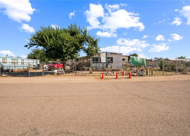 Property at 3202 E Ames Ave, Kingman, AZ 86409, 2 beds, 2 baths