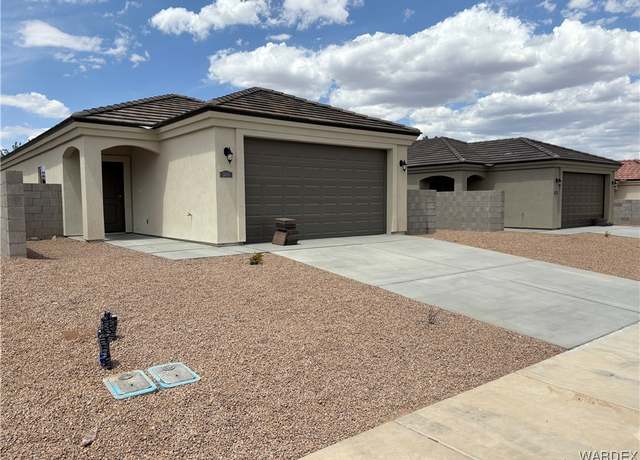 Property at 3435 N Yavapai St, Kingman, AZ 86401, 3 beds, 2 baths