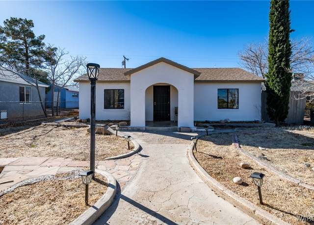 Property at 2418 Lillie Ave, Kingman, AZ 86401, 3 beds, 2 baths