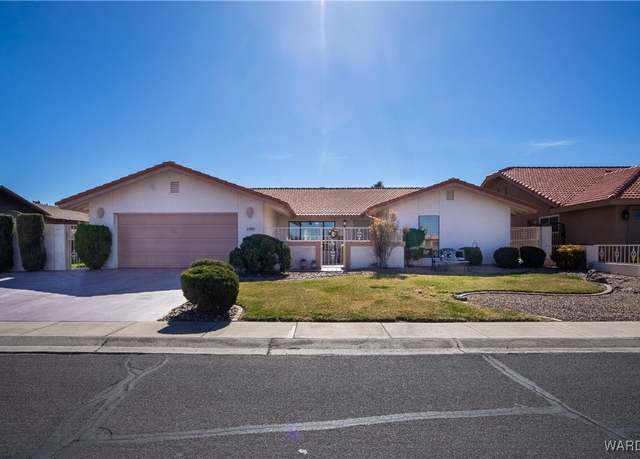 Property at 985 Country Club Dr, Kingman, AZ 86401, 3 beds, 3 baths