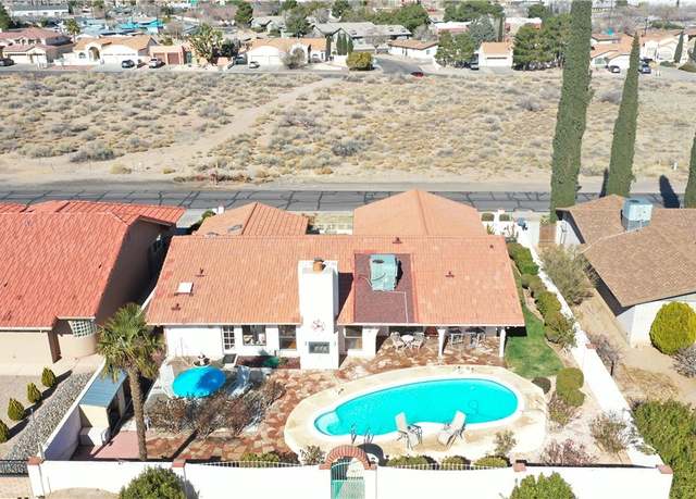 Property at 985 Country Club Dr, Kingman, AZ 86401, 3 beds, 3 baths
