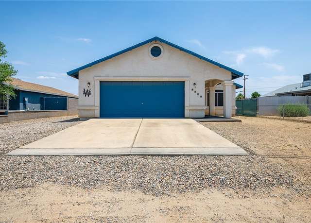 Property at 2610 Valentine Ave, Kingman, AZ 86401, 2 beds, 2 baths