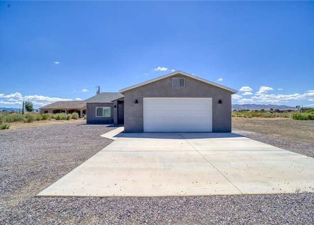 Property at 10185 S Jamaica Dr, Mohave Valley, AZ 86440, 3 beds, 2 baths