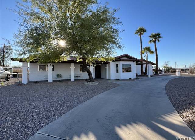 Property at 1094 Zircon Ave, Bullhead City, AZ 86442, 3 beds, 2 baths