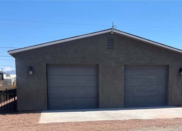 Property at 1816 Granada Dr, Bullhead City, AZ 86442, 2 beds, 2 baths