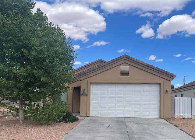 Property at 3696 N Miller St, Kingman, AZ 86409, 3 beds, 2 baths