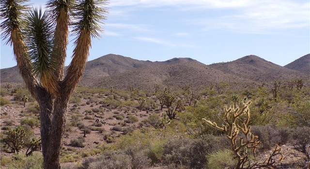 Photo of 8108 W Rio Vista Dr, White Hills, AZ 86445