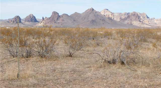 Photo of 3128 S Zircon Rd, Golden Valley, AZ 86413