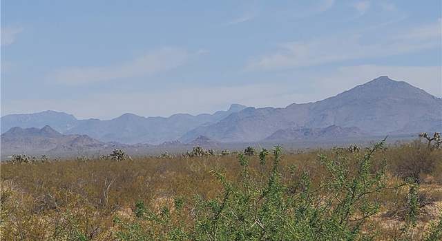 Photo of 11751 S Carrow Rd, Yucca, AZ 86438