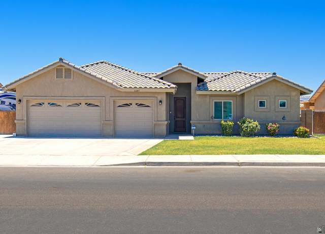 Property at 4387 W 24 Pl, Yuma, AZ 85364, 4 beds, 2 baths