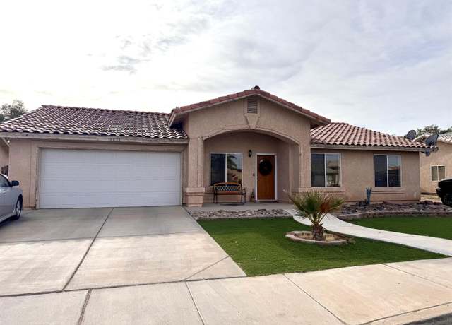 Property at 8621 E 26 Pl, Yuma, AZ 85365, 4 beds, 2 baths