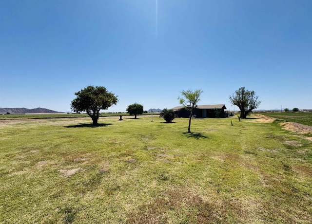 Property at 33690 E County 8 St, Wellton, AZ 85356, 3 beds, 2 baths