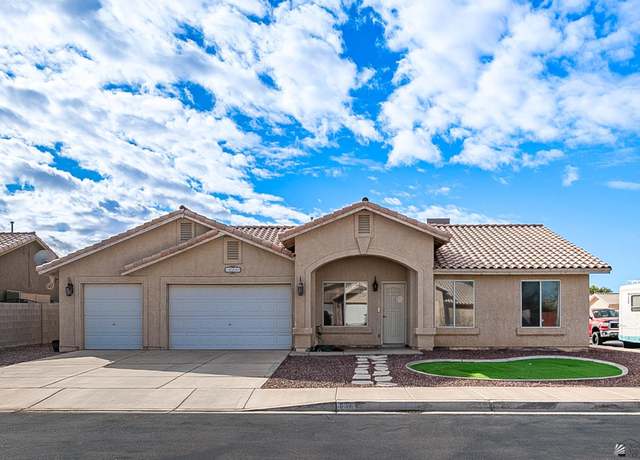 Property at 6231 E 40 Pl, Yuma, AZ 85365, 4 beds, 2 baths