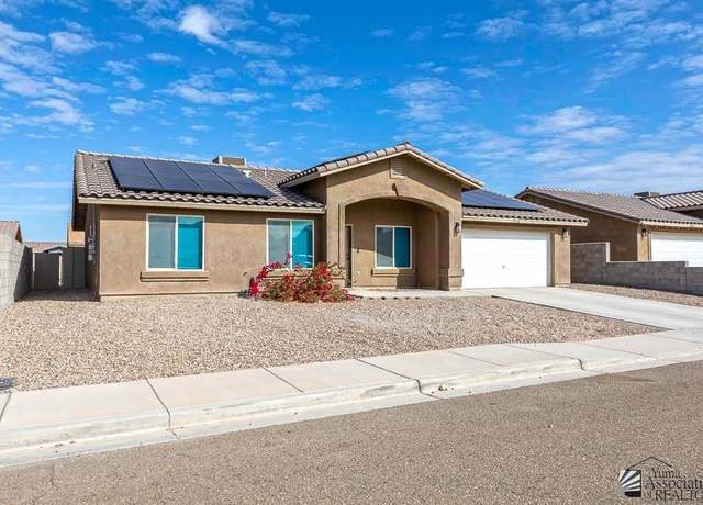 Property at 7928 E 42 Ln, Yuma, AZ 85365, 4 beds, 2 baths