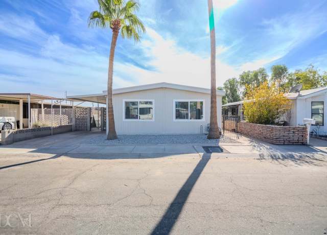 Property at 1119 E 23 Pl, Yuma, AZ 85364, 4 beds, 2 baths