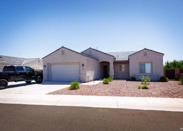 Property at 3765 S Falcon Dr, Yuma, AZ 85365, 3 beds, 2 baths