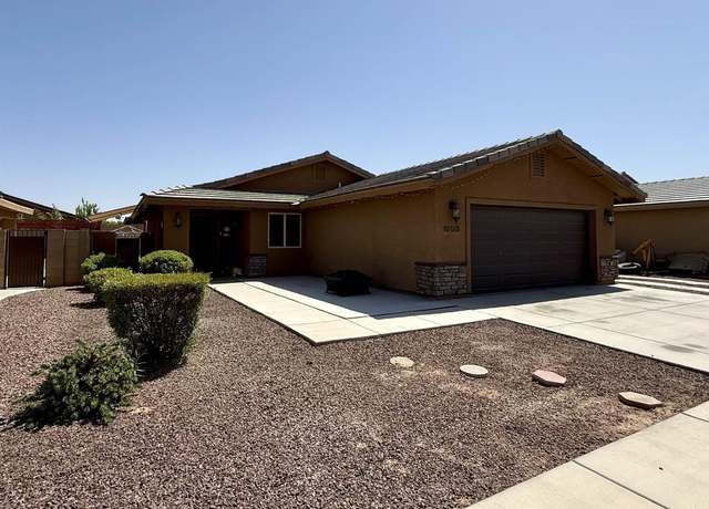 Property at 10135 E 33 St, Yuma, AZ 85365, 3 beds, 2 baths