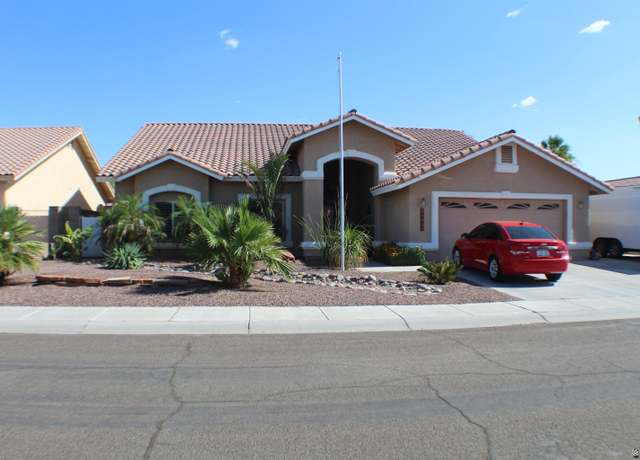 Property at 10739 E 39 St, Yuma, AZ 85365, 3 beds, 2 baths