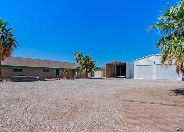 Property at 8106 S Highway 95, Yuma, AZ 85365, 4 beds, 4 baths
