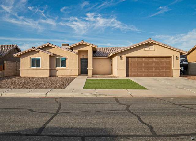 Property at 7654 E 41 St, Yuma, AZ 85365, 5 beds, 3 baths