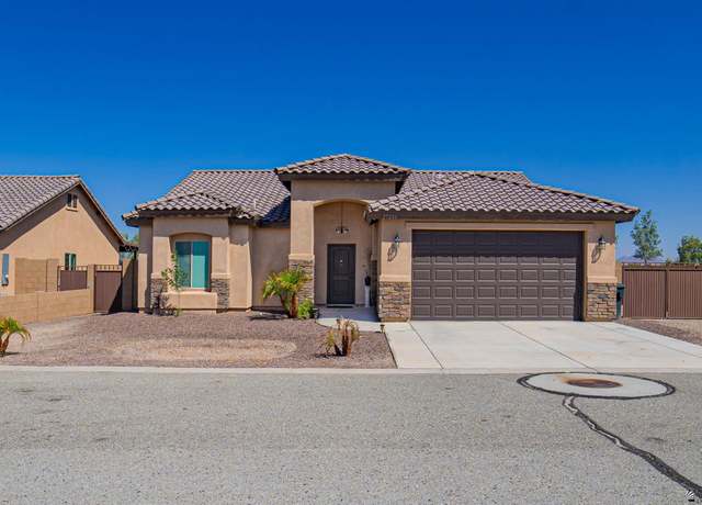 Property at 27266 Mesquite Ave, Wellton, AZ 85356, 4 beds, 2 baths
