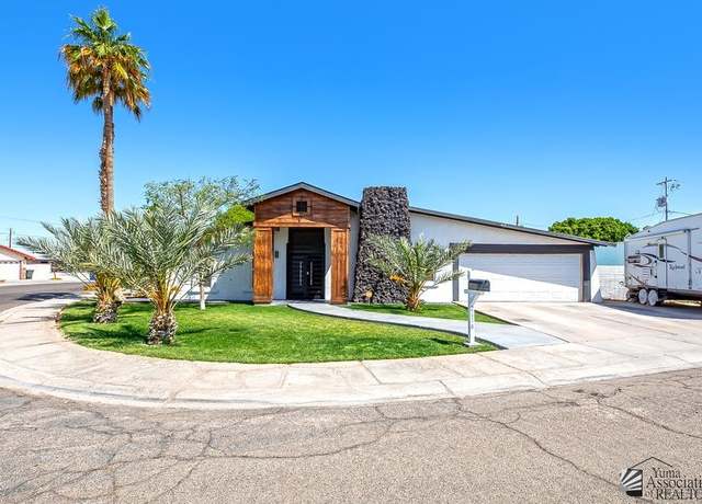 Property at 2116 E San Marcos Dr, Yuma, AZ 85465, 4 beds, 2.5 baths