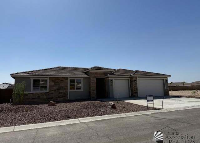 Property at 12380 S Grandview Dr, Yuma, AZ 85367, 3 beds, 2 baths