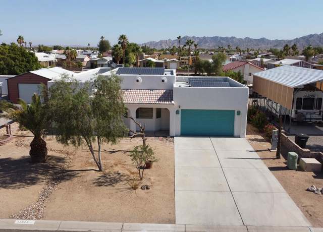 Property at 13824 E 52 St, Yuma, AZ 85367, 3 beds, 2 baths